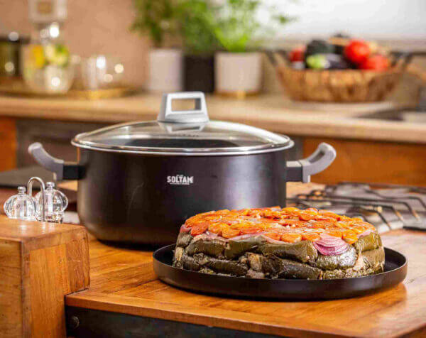 סיר מקלובה 3 חלקים Culinary Flip מבית סולתם עם מכסה זכוכית ומגש הגשה
