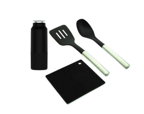 מארז אביזרים 4 חלקים כפות, תחתית סיליקון ומטחנה- SOLTAM