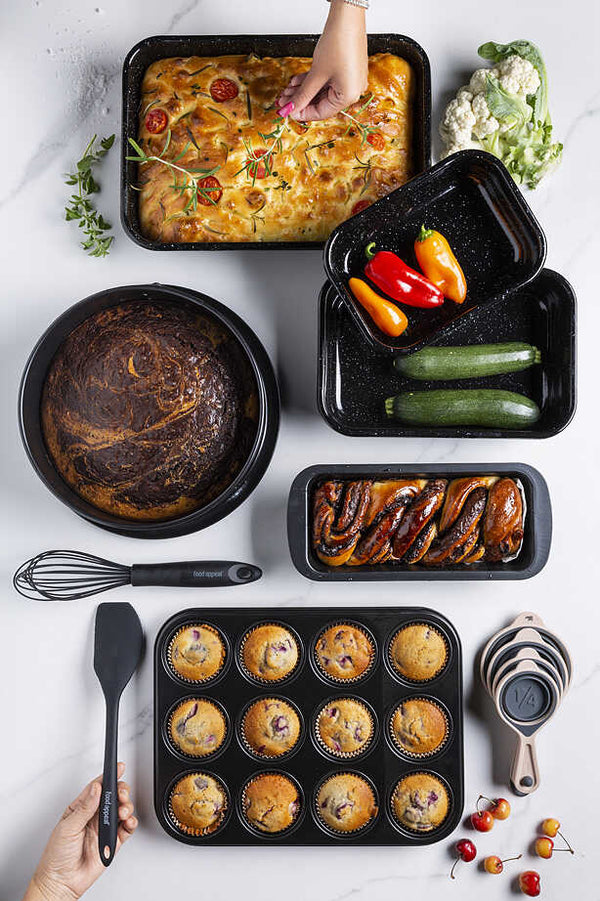 שלישיית תבניות אמייל ENAMELWARE שחור – סט אפייה והגשה איכותי לכל מטבח