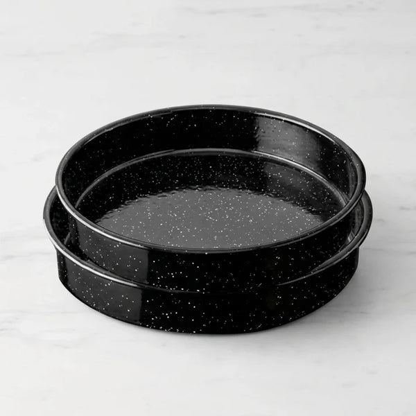 סט 2 תבניות עגולות אמייל ENAMELWARE שחור – אפייה, בישול והגשה בעיצוב אלגנטי